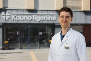 Justinas iš genetikos pabėgo į mediciną: supratau, kad darbas laboratorijoje – ne man