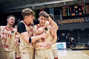 Beveik 70 taškų pranašumu varžovus nušlavę „Ryto“ jauniai žengė į Čempionų lygos finalą