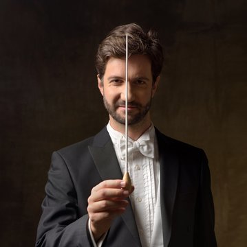 Reti simfoninės muzikos įspaudai Lietuvoje