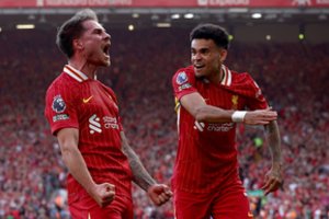 Geriausi Anglijoje – dar kartą varžovus trypę „Liverpool“ futbolininkai iškovojo „Premier“ lygos titulą