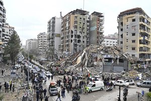 Izraelis skelbia, kad per smūgį Beirute nusitaikė į „Hezbollah“ preciziškai valdomų raketų sandėlį