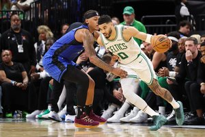 „Celtics“ su J. Tatumu priešakyje Orlande atsirevanšavo „Magic“ krepšininkams