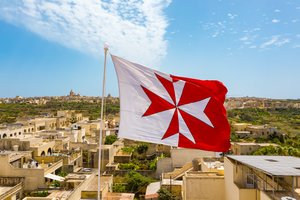 FT: viena ES valstybė „priglaudžia“ sankcionuotus Rusijos asmenis – tereikia nemažai susimokėti