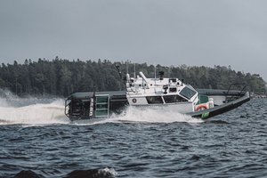 Kuršių mariose pasieniečiai gelbėjo nelaimės ištiktus pramogautojus