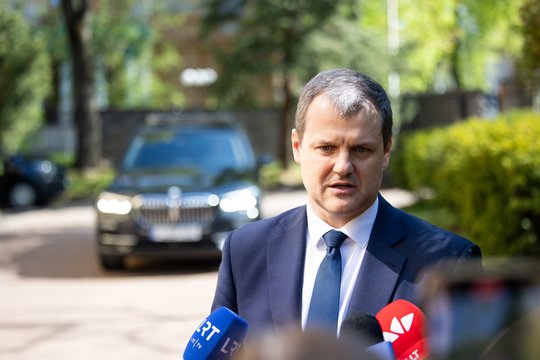 G. Paluckas su šeima persikėlė į rezidenciją Turniškėse