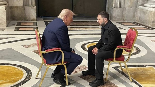Atsargiai vertina pasikeitusią D. Trumpo retoriką: minčių svyravimą sieja su tuo, kas paskutinysis pasikalba