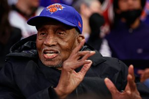 Netektis NBA: mirė legendinis „New York Knicks“ krepšininkas