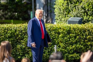 D. Trumpas: valdau šalį ir pasaulį