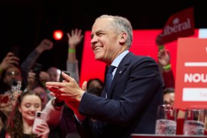 Kanados premjeras M. Carney skelbia liberalų pergalę rinkimuose: pirmajame pareiškime – žinutė D. Trumpui