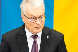„Man yra labai gėda“: G. Nausėda aštriai reaguoja į audrą sukėlusį Seimo sprendimą dėl A. Dudėno