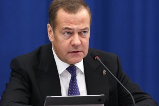 D. Medvedevas siunčia perspėjimą naujosioms NATO narėms: saugumas įstojus nesustiprėjo