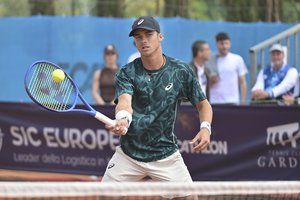 Sunkią pergalę pasiekęs V. Gaubas mes iššūkį buvusiai 17 pasaulio raketei