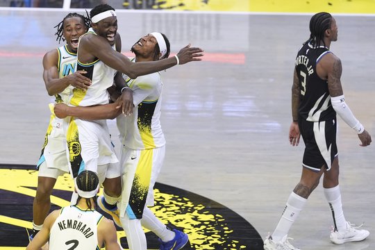 „Pacers“ ekiminavo „Bucks“ ekipą.
