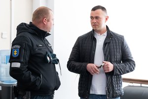 Apeliacinis teismas atvertė moterį nušovusio pareigūno D. Šerpyčio bylą: prokuratūra siekia policininko nuteisimo