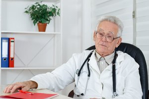 102 metų mitybos profesorius dalijasi, kas jam padėjo nugyventi tokį ilgą gyvenimą: tai gali kiekvienas