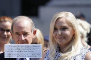 Paviešintas paskutinis širdį draskantis princą Andrew seksualiniu išnaudojimu kaltinusios Virginios Giuffre laiškas