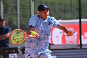 Rusų tenisininkas grasino varžovui – žadėjo užmušti kortuose