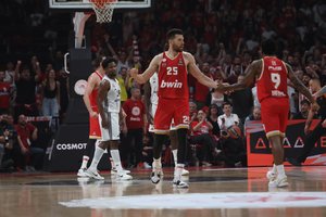 Lemiamų Eurolygos kovų dalyviai pildosi  – į užribį išstūmęs „Real“, graikų „Olympiakos“ važiuoja į finalo ketvertą