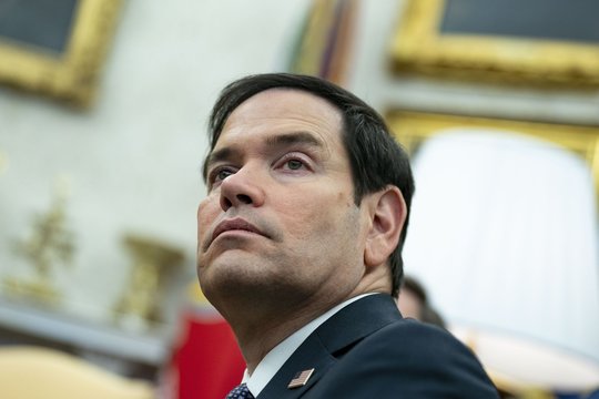 M. Rubio dėl Ukrainos ir Rusijos taikos susitarimo yra skeptiškas: labai greitai reikalingas tikras proveržis