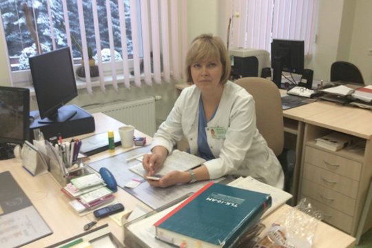 Gausybę naujagimių priėmusi gydytoja apie džiaugsmą ir skausmą: ne viskas rožėmis klota