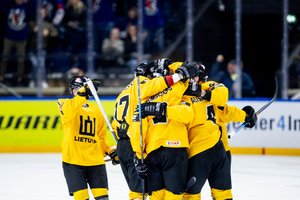 Fantastika: Lietuvos ledo ritulininkai pasidabino pasaulio čempionato auksu ir kyla į stipresnį divizioną