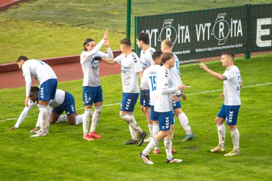 „Hegelmann“ nepasigailėjo namie žaidusių „Šiaulių“