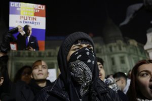 Rumunijos prezidento rinkimų favoritas kraštutinis dešinysis G. Simionas: Rusija nekelia grėsmės NATO