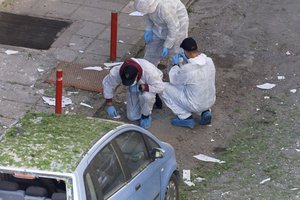 Mirtinas incidentas Graikijoje: šalia banko sprogus įtaisui žuvo moteris, siejama su bankų plėšimais