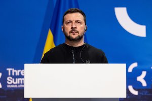 V. Zelenskis: jei Rusijai nebus daromas spaudimas, ji tęs karą