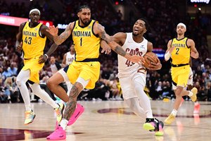 „Pacers“ tritaškių lietus nužudė „Cavaliers“