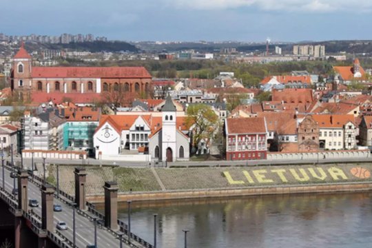 Žada puikią daugiabučių priežiūrą ir paslaugų skaidrumą, nors pačios bendrovės reputacija – skandalinga