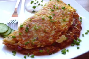 Į bulvinių blynų tešlą visad įtarkuoja ir netikėtą ingredientą: nustebins skonis ir traškumas