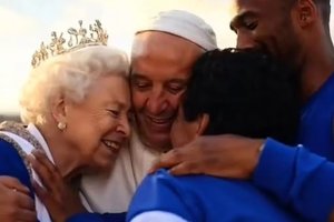 Popiežius Pranciškus danguje apkabina mirusias garsenybes: DI sukurtas vaizdo įrašas supykdė tūkstančius