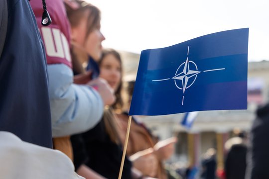 Grėsmių akivaizdoje Lietuvos jaunimas sėdasi prie sprendimų stalo