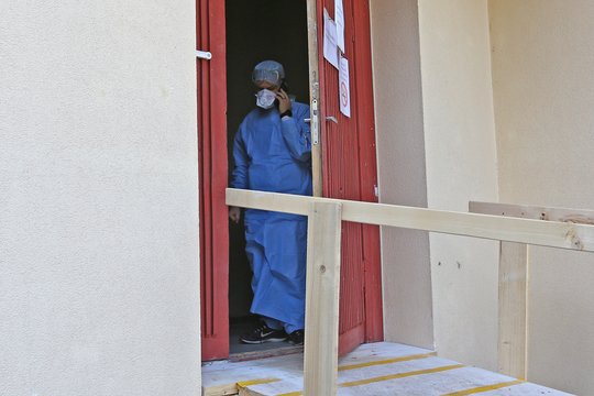 NVSC: per savaitę koronavirusas pražudė vieną žmogų