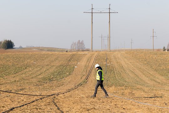 „Litgrid“ investicija leis atsinaujinančių energijos išteklių elektrinėms pagaminti daugiau elektros 