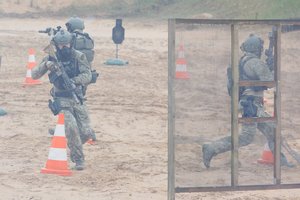 Ieškant vietos kariniam poligonui, LSA prašo papildomų naudų: akcentuoja kelių infrastruktūrą