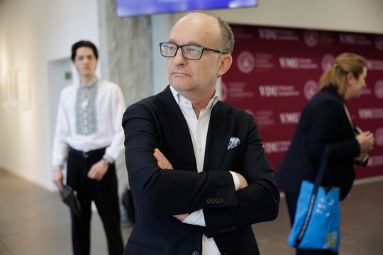 F. Jansonas: vienas iš pagrindinių pretendentų į prezidento vyriausiojo patarėjo postą – V. Augustinavičius