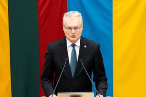 G. Nausėda patvirtino, kad Lietuva uždarys oro erdvę į Maskvą vyksiantiems politikams