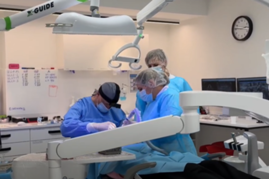 Šiuolaikinis dantų atkūrimas neįmanomas be dirbtinio intelekto