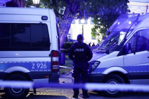 Lenkiją sudrebino žiaurus išpuolis: Varšuvos universitete studentas kirviu nužudė moterį