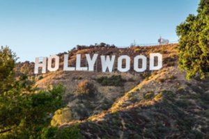 „Mirštantis“ Holivudas: Trumpas planuoja įvesti 100 proc. muitus užsienyje sukurtiems filmams