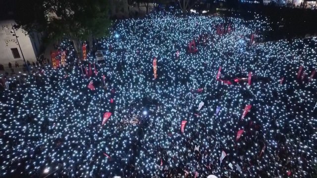 Stambule – masiniai protestai prieš mero areštą: reaguodama valdžia ėmėsi neįprastos taktikos