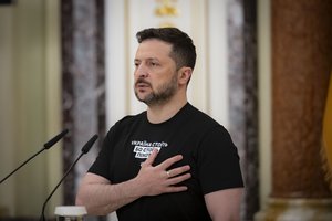 80-ųjų pergalės metinių išvakarėse V. Zelenskis pabrėžė Ukrainos vaidmenį II pasauliniame kare