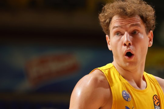 R. Jokubaitis sėkmingai veda „Maccabi“ Izraelio lygos pusfinalio link