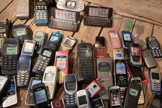 Lietuvos ryšių tinkluose – dar prieš 20 metų pagaminti telefonai 