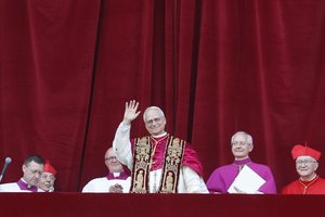 Pirmajame Leono XIV pasirodyme – 3 svarbios užuominos