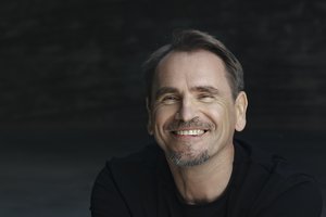 Koncerte „Laisvės vaikams“ dalyvausiantis M. Mikutavičius: „Nemoku graudžiai kalbėti, tačiau čia – žodžių nereikia“