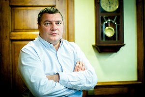 „Paskutiniai vaikai, kuriuos palaimino Romos popiežius, buvo mano sūnūs“: verslininkas iš Maltos papasakojo, kaip Vatikane buvo pakrikštyti jo vaikai