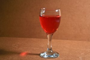 Revoliucija alkoholio pasaulyje – suteikia palaimą, bet nesukelia pagirių ir nekliudo vairuoti